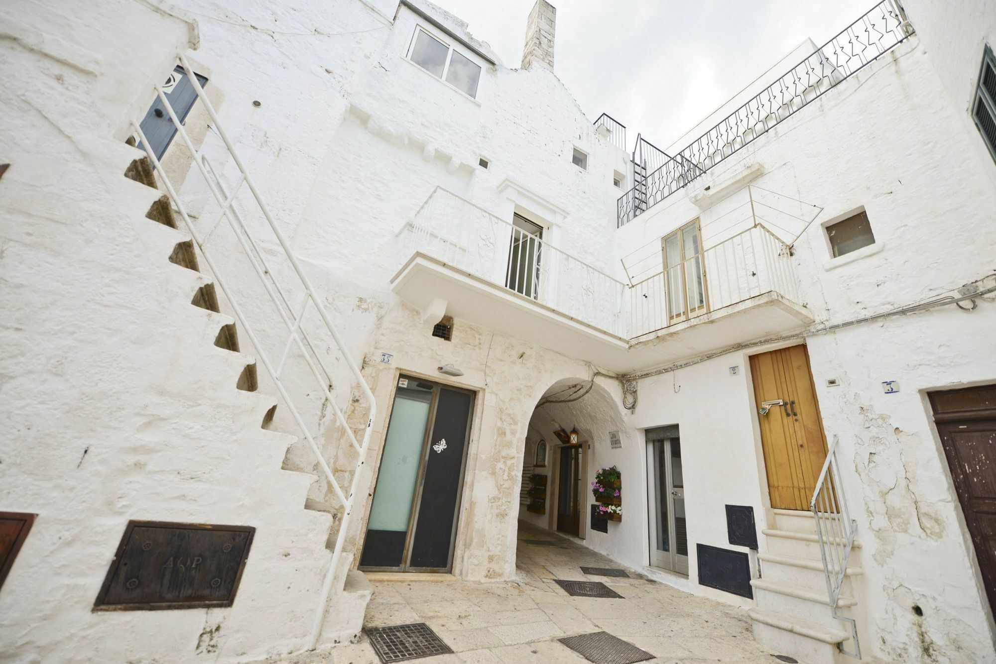 Casetta Arco Con Balcone Cisternino Εξωτερικό φωτογραφία